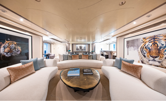 dar-yacht-interior