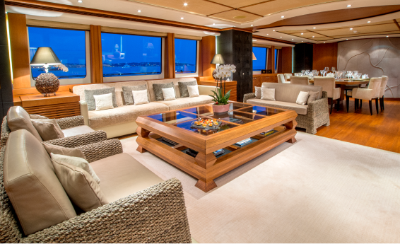 sirocco-yacht-main-salon-sofa-dining