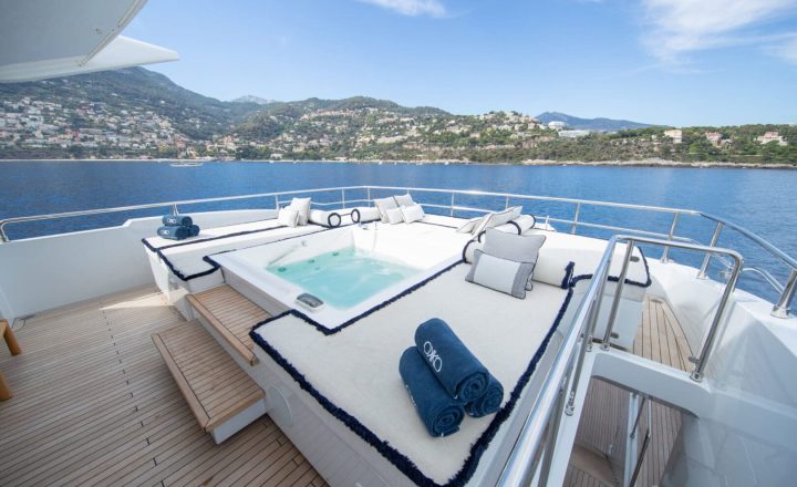 Aft deck with jacuzzi, sunpads and sea view.